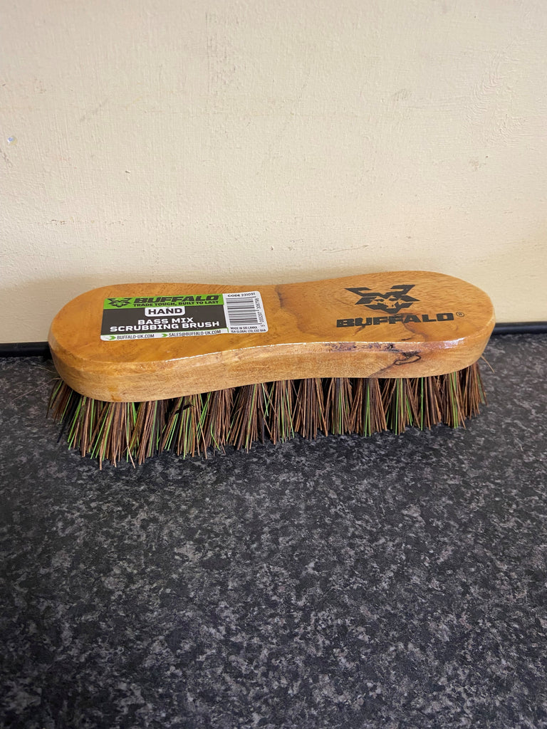 Bassine scrubbing brush