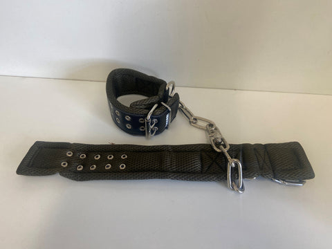 Padded cow shackle