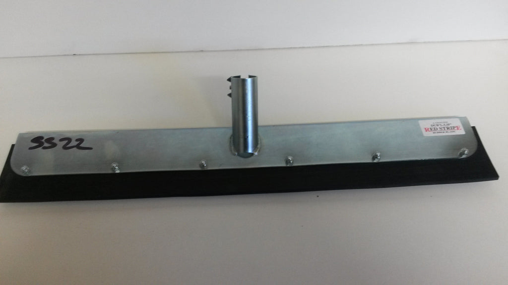 Straight yard scraper 22